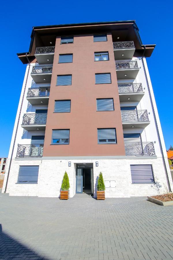 Narcis 17 - Novonamesteni Apartman Sa Prelepim Pogledom Na Tornik Ζλάτιμπορ Εξωτερικό φωτογραφία