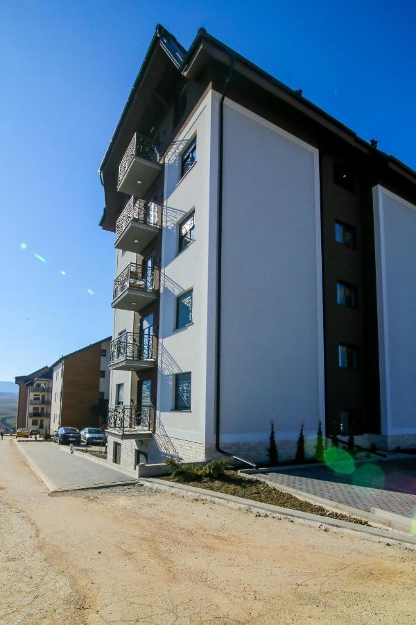 Narcis 17 - Novonamesteni Apartman Sa Prelepim Pogledom Na Tornik Ζλάτιμπορ Εξωτερικό φωτογραφία